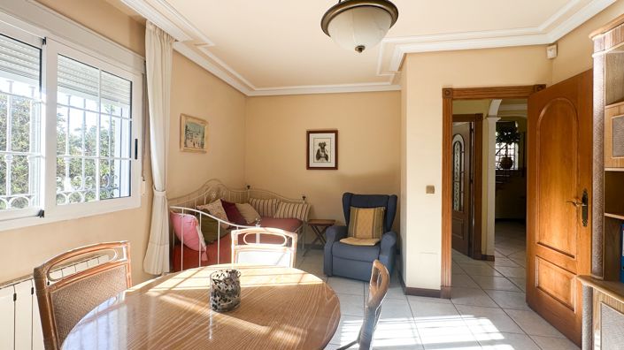 Image No.14-6 Bed Villa for sale