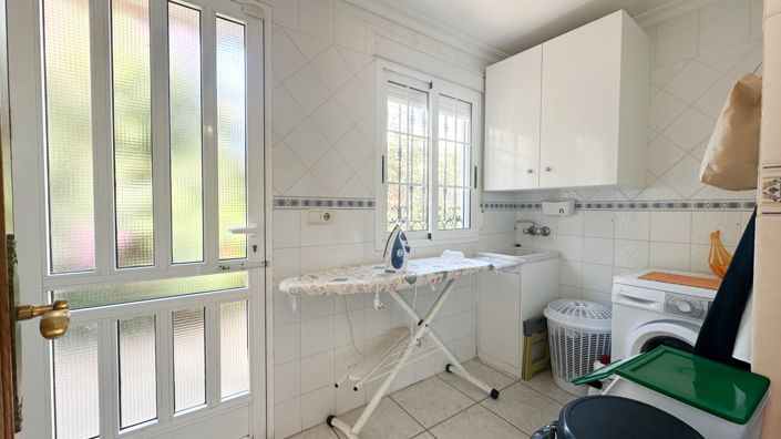 Image No.17-6 Bed Villa for sale