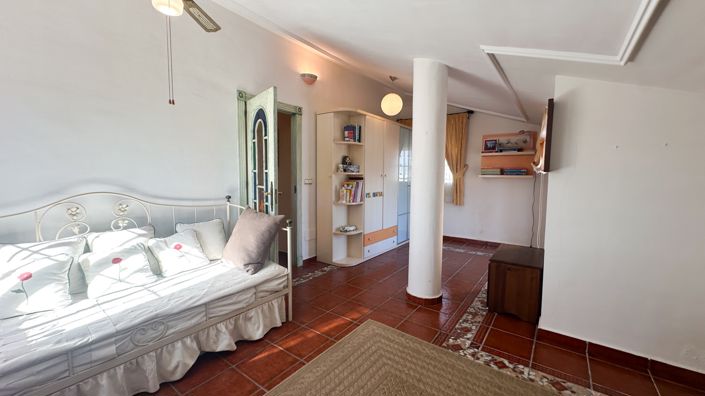 Image No.32-6 Bed Villa for sale