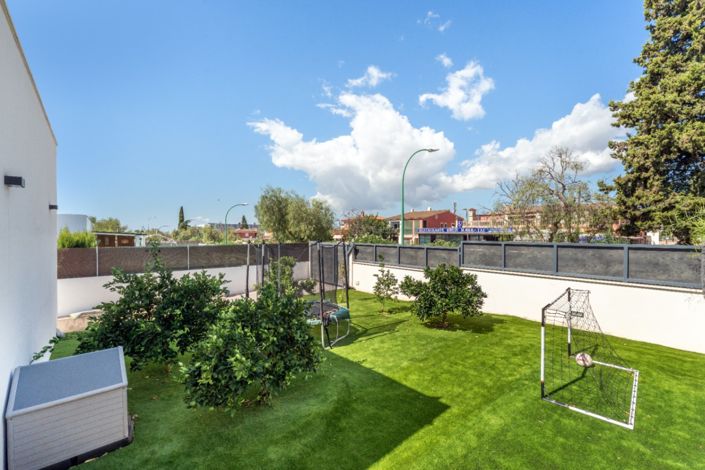 Image No.18-3 Bed Villa for sale