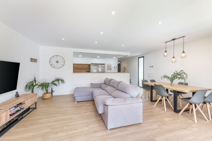 Image No.8-3 Bed Villa for sale