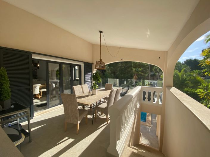 Image No.10-4 Bed Villa for sale