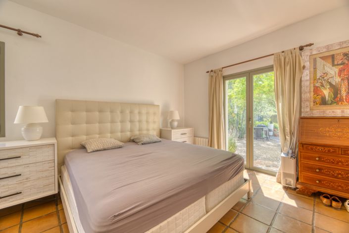 Image No.46-5 Bed Villa for sale