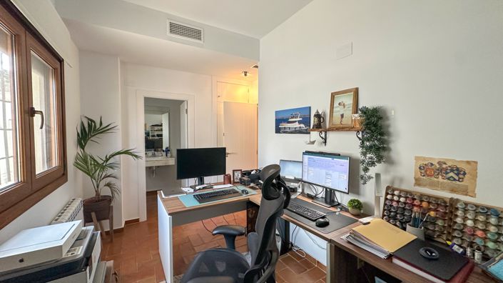 Image No.40-Villa de 7 chambres à vendre à Alicante City