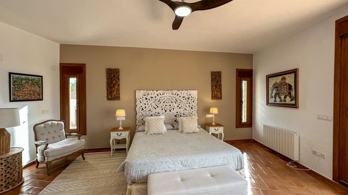 Image No.43-7 Bed Villa for sale