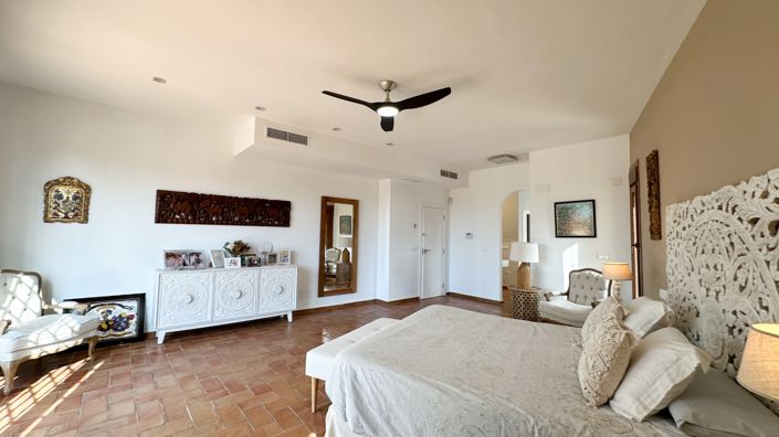 Image No.45-7 Bed Villa for sale