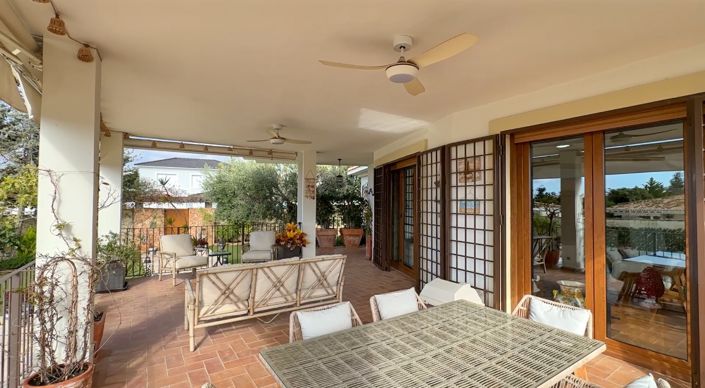 Image No.8-7 Bed Villa for sale