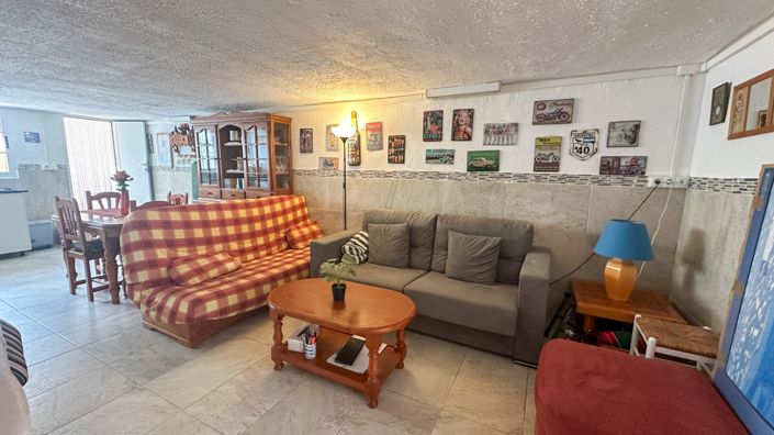 Image No.34-2 Bed Townhouse for sale