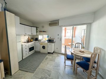 o1jl1q1vrg2usppakfq8tl1fj12s