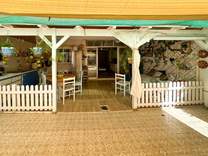 Image No.24-2 Bed Property for sale