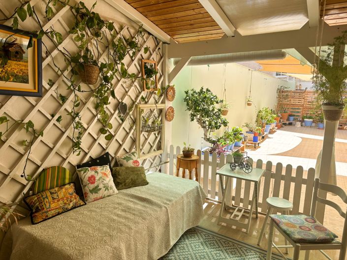 Image No.44-2 Bed Property for sale