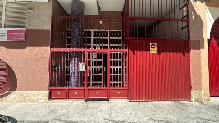 Image No.40-2 Bed Property for sale