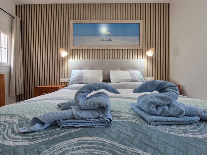 Image No.10-1 Bed Property for sale