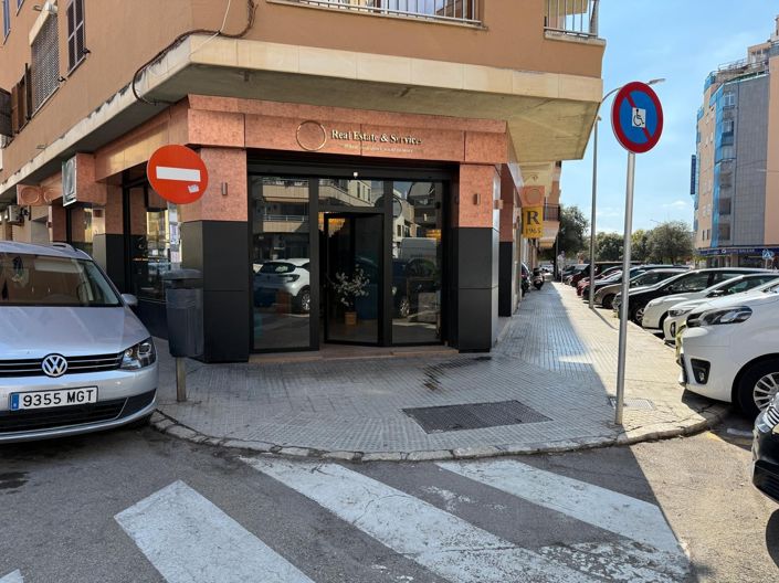 Image No.2-Commercial for sale