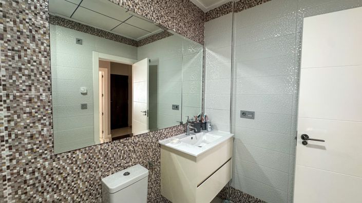Image No.19-5 Bed Villa for sale