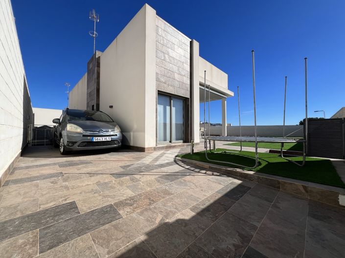 Image No.41-5 Bed Villa for sale