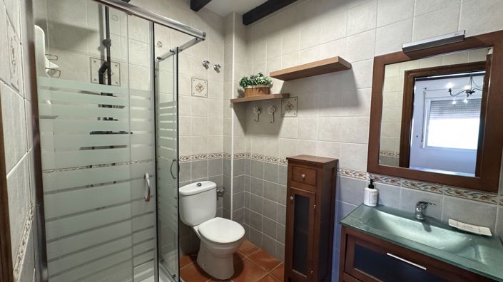 Image No.23-3 Bed Townhouse for sale