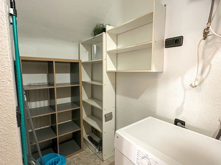 Image No.22-2 Bed Property for sale