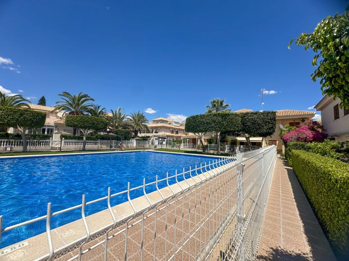 Image No.24-2 Bed Property for sale
