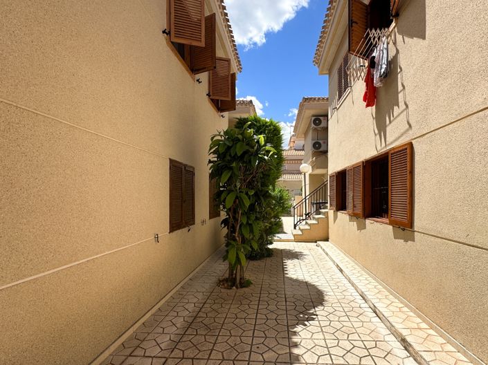 Image No.32-2 Bed Property for sale