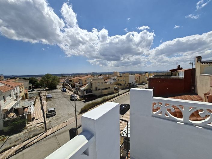 Image No.17-1 Bed Property for sale