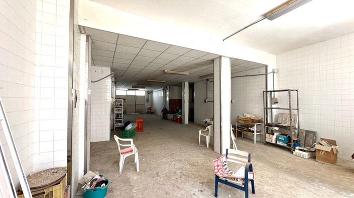 Image No.26-6 Bed Property for sale