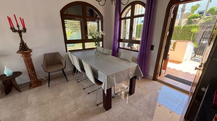 Image No.7-Villa de 4 chambres à vendre à Orihuela