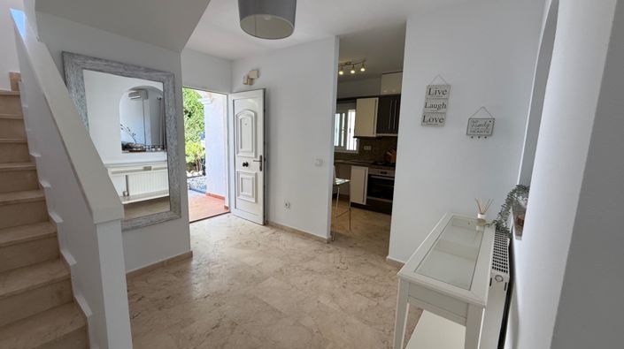 Image No.13-4 Bed Villa for sale