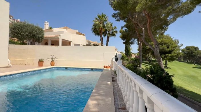 Image No.35-4 Bed Villa for sale