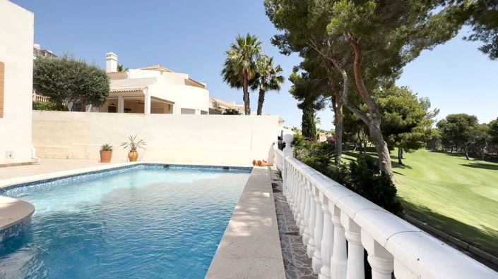 Image No.38-4 Bed Villa for sale