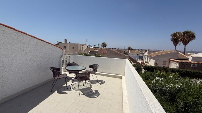 Image No.25-3 Bed Villa for sale