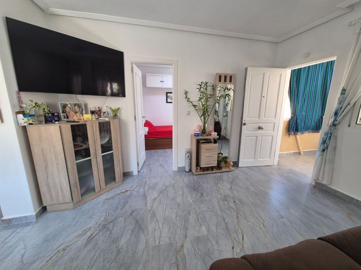 Image No.20-2 Bed Bungalow for sale