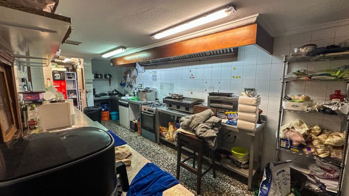 Image No.18-1 Bed Commercial for sale