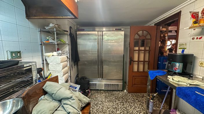 Image No.25-3 Bed Commercial for sale