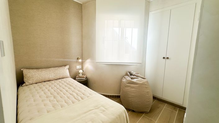 Image No.21-2 Bed Property for sale