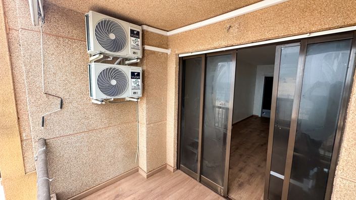 Image No.18-2 Bed Property for sale