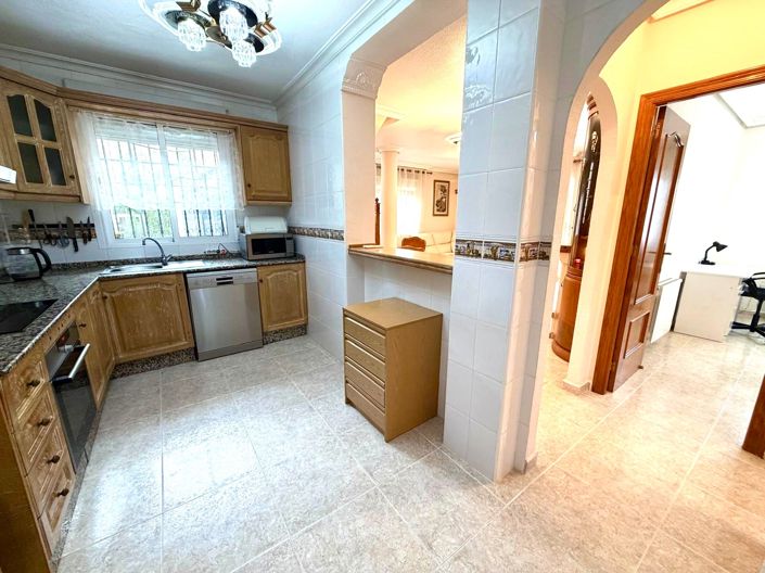 Image No.3-3 Bed Villa for sale