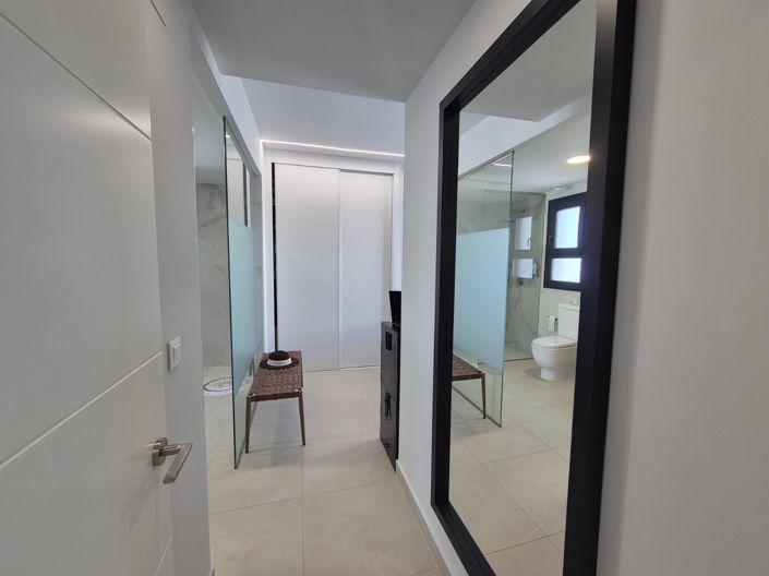 Image No.25-3 Bed Penthouse for sale