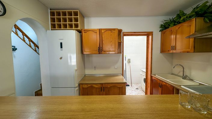 Image No.2-2 Bed Townhouse for sale