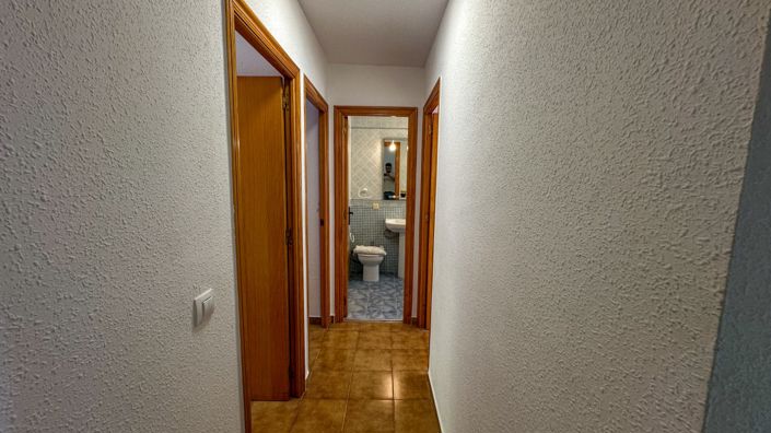 Image No.21-3 Bed Townhouse for sale