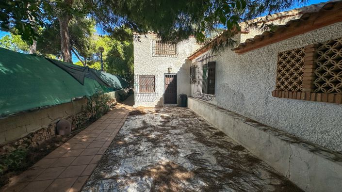 Image No.16-4 Bed Villa for sale