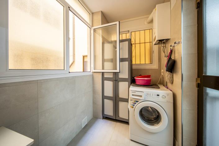 Image No.24-3 Bed Apartment for sale