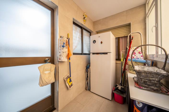 Image No.25-3 Bed Apartment for sale