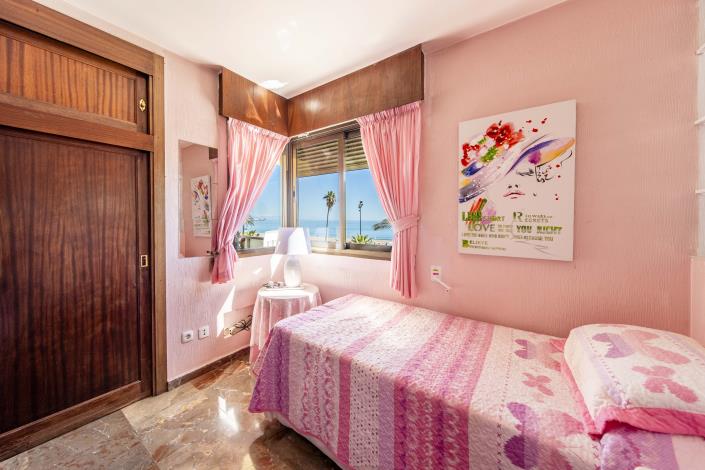 Image No.30-3 Bed Apartment for sale