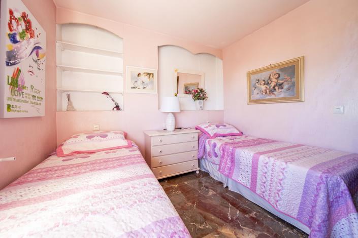 Image No.31-3 Bed Apartment for sale