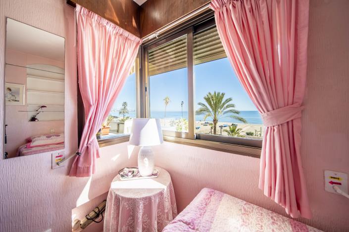 Image No.29-3 Bed Apartment for sale