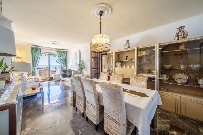 Image No.10-3 Bed Apartment for sale