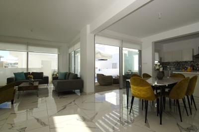 thumbnail_PHOTO-2025-10-13-16-47-01--7-