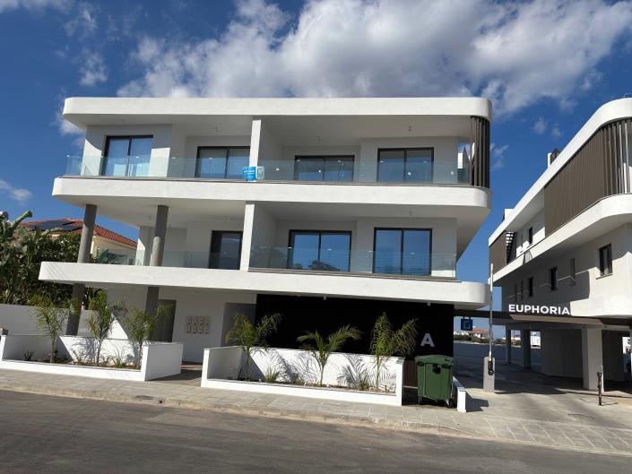 Image No.7-2 Bed Apartment for sale