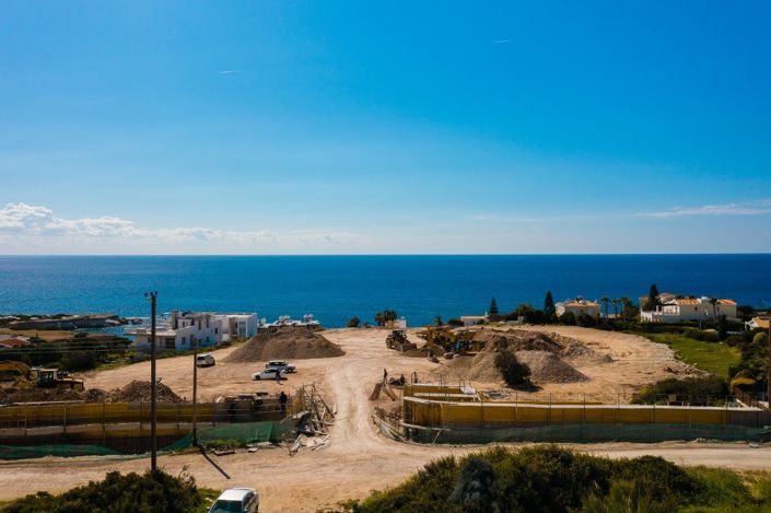 Image No.3-4 Bed Villa for sale